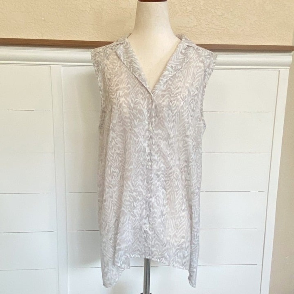 HM Womens Grey White Abstract Animal Print Sleeveless Button Down Blouse Size 14
